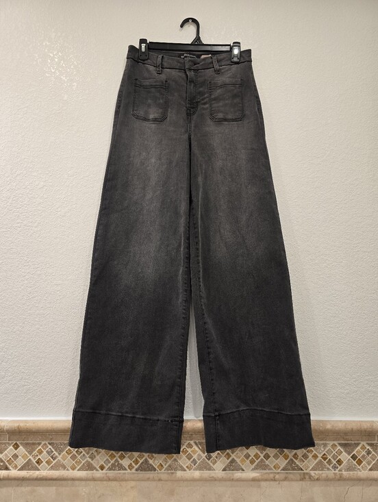 BCBG Denim - BCBG high-rise wide-leg trouser jeans in a charcoal grey faded black wash 11/30